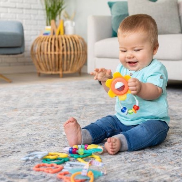 Infantino Go Gaga! Teethers & Rattles Baby Gift Set - Picture 3 of 3